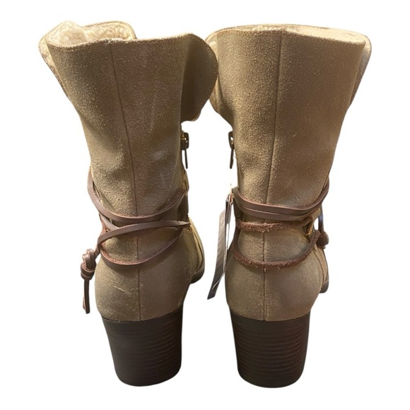 NEW! Aqua Stop Repels Moisture Retains Heat. Heeled Boots with Wrap Detail - Picture 10 of 11
